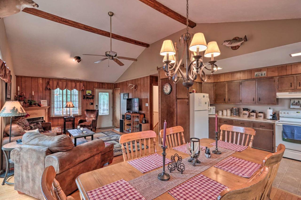 Poconos Home With Game Room Walk To Lake Harmony! Dış mekan fotoğraf