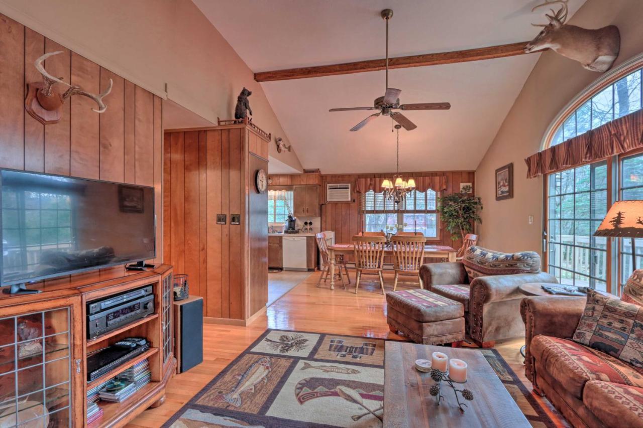 Poconos Home With Game Room Walk To Lake Harmony! Dış mekan fotoğraf