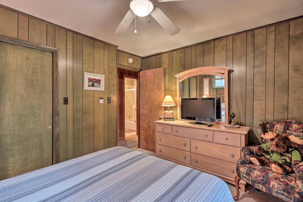 Poconos Home With Game Room Walk To Lake Harmony! Dış mekan fotoğraf