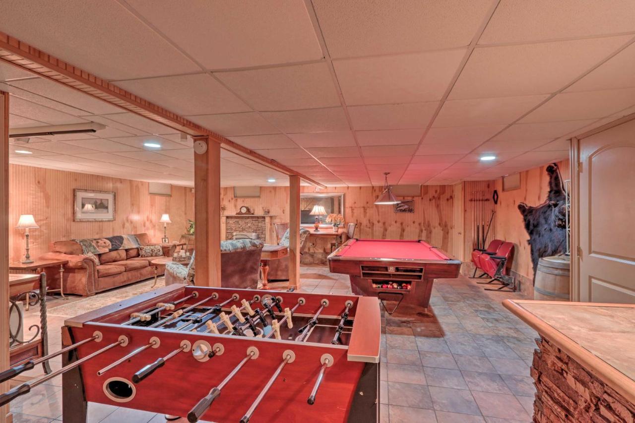 Poconos Home With Game Room Walk To Lake Harmony! Dış mekan fotoğraf